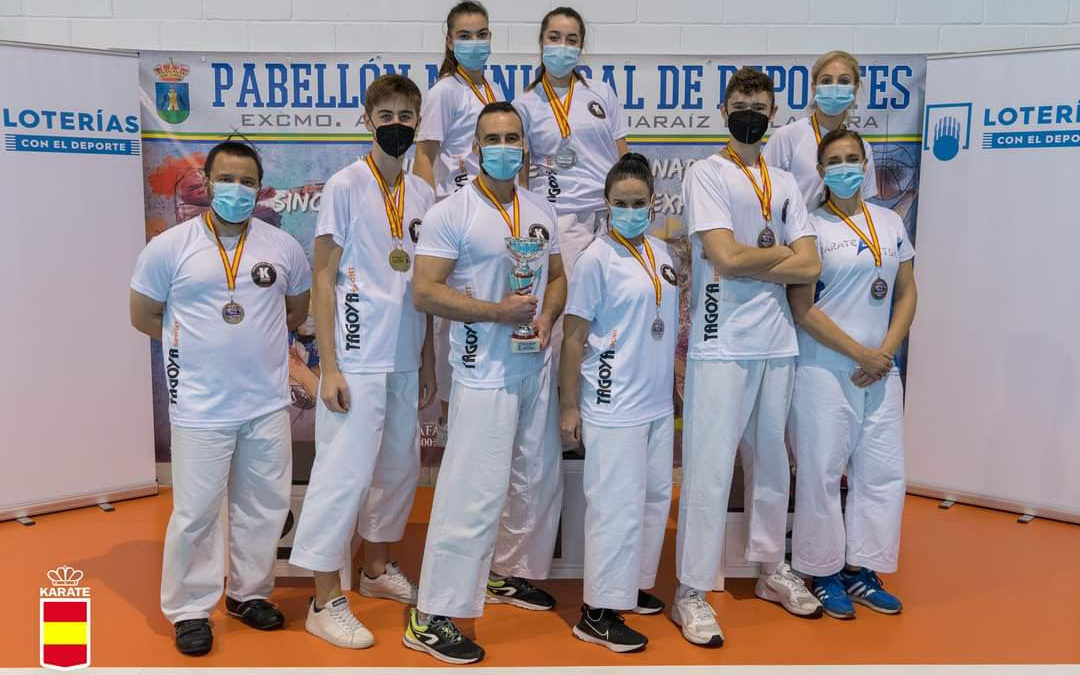 La Federación Aragonesa queda tercera en el campeonato de España de Karate tradicional